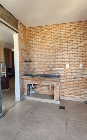 Apartamento para alugar com 180m², 3 quartos e 2 vagasÁrea externa