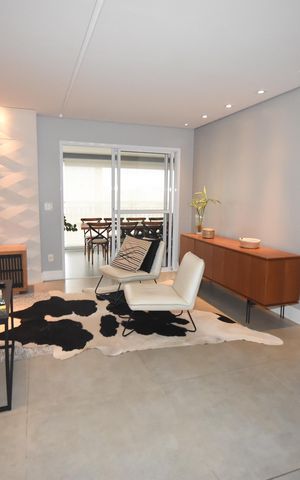 Apartamento à venda com 155m², 3 quartos e 3 vagas Apartamento à venda com 155m², 3 quartos e 3 vagasSala