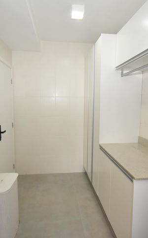 Apartamento à venda com 155m², 3 quartos e 3 vagas Apartamento à venda com 155m², 3 quartos e 3 vagasÁrea de Serviço