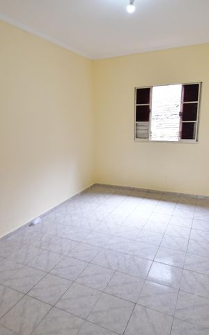 Casa para alugar com 60m², 1 quarto e sem vagaQuarto