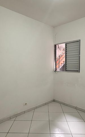 Casa para alugar com 25m², 1 quarto e sem vaga