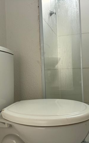 Apartamento para alugar com 70m², 2 quartos e sem vaga Apartamento para alugar com 70m², 2 quartos e sem vagaBanheiro Social