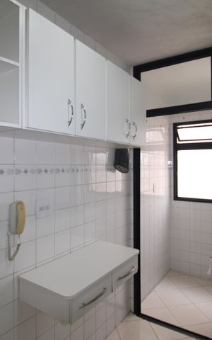Apartamento para alugar com 64m², 2 quartos e 1 vagaCozinha