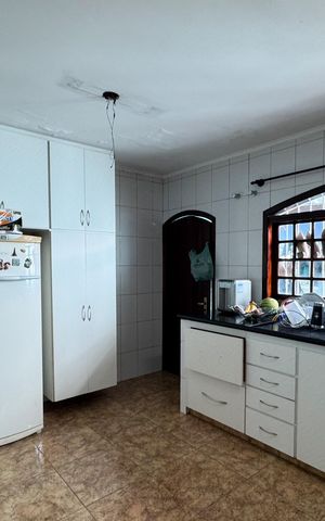 Casa à venda com 120m², 3 quartos e 2 vagas Casa à venda com 120m², 3 quartos e 2 vagasCozinha