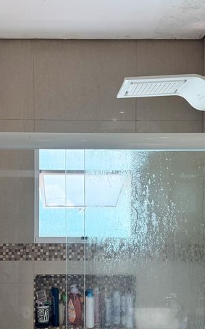 Casa à venda com 120m², 3 quartos e 2 vagas Casa à venda com 120m², 3 quartos e 2 vagasBanheiro Social