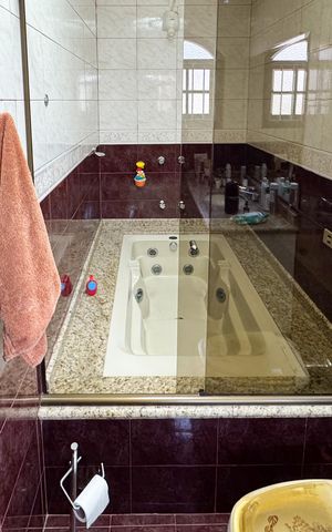 Casa à venda com 120m², 3 quartos e 2 vagas Casa à venda com 120m², 3 quartos e 2 vagasBanheiro - Suíte