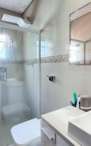 Casa à venda com 120m², 3 quartos e 2 vagas Casa à venda com 120m², 3 quartos e 2 vagasBanheiro Social