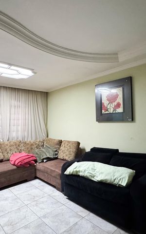 Casa à venda com 120m², 3 quartos e 2 vagas Casa à venda com 120m², 3 quartos e 2 vagasSala