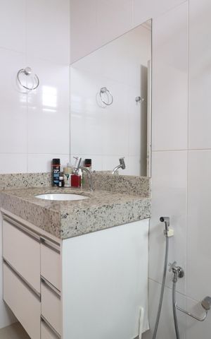 Apartamento para alugar com 125m², 3 quartos e sem vagaBanheiro do Quarto 1