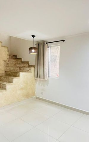 Casa de condomínio para alugar com 85m², 2 quartos e 2 vagas Casa de condomínio para alugar com 85m², 2 quartos e 2 vagasSala
