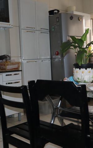Casa para alugar com 375m², 3 quartos e 2 vagasCozinha