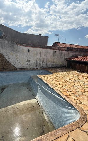 Casa para alugar com 220m², 3 quartos e 4 vagas Casa para alugar com 220m², 3 quartos e 4 vagaspiscina