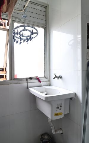 Apartamento à venda com 65m², 3 quartos e 1 vaga Apartamento à venda com 65m², 3 quartos e 1 vagaLavanderia