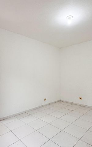Casa para alugar com 35m², 1 quarto e sem vaga Casa para alugar com 35m², 1 quarto e sem vagaQuarto