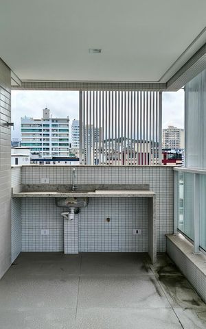 Apartamento para alugar com 151m², 3 quartos e 3 vagas Apartamento para alugar com 151m², 3 quartos e 3 vagasSacada