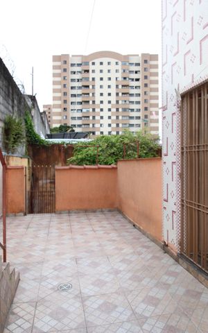 Casa à venda com 299m², 5 quartos e 4 vagasQuintal