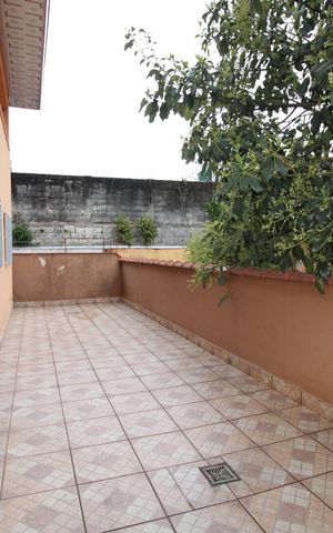 Casa à venda com 299m², 5 quartos e 4 vagasQuintal