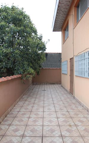 Casa à venda com 299m², 5 quartos e 4 vagasQuintal