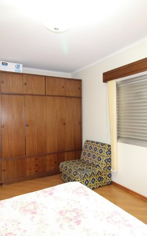 Casa à venda com 299m², 5 quartos e 4 vagasQuarto 1 - Suíte