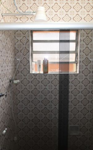 Casa à venda com 299m², 5 quartos e 4 vagasBanheiro 1