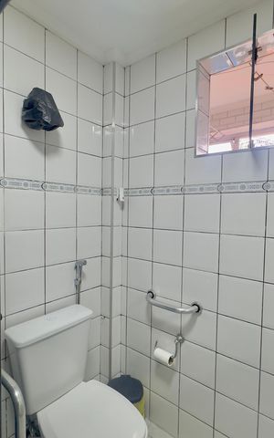 Apartamento à venda com 56m², 2 quartos e 1 vaga Apartamento à venda com 56m², 2 quartos e 1 vagaBanheiro