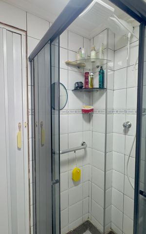Apartamento à venda com 56m², 2 quartos e 1 vaga Apartamento à venda com 56m², 2 quartos e 1 vagaBanheiro