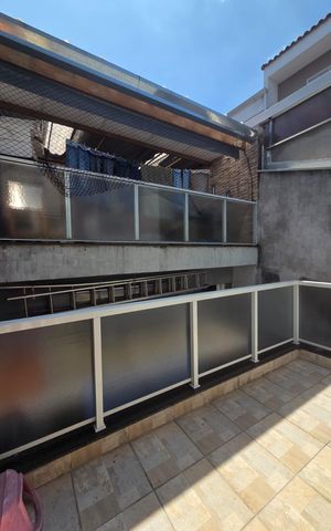 Casa à venda com 125m², 2 quartos e 2 vagas Casa à venda com 125m², 2 quartos e 2 vagasÁrea externa