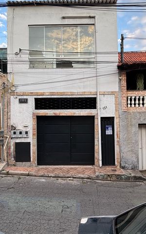 Casa para alugar com 140m², 1 quarto e sem vaga Casa para alugar com 140m², 1 quarto e sem vagaFachada