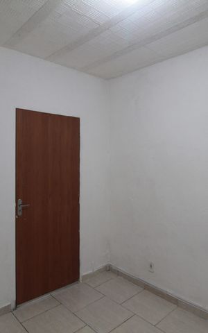 Casa para alugar com 140m², 1 quarto e sem vagaQuarto