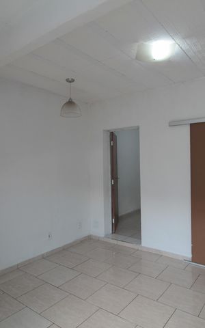 Casa para alugar com 140m², 1 quarto e sem vagaSala
