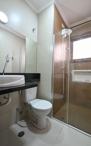 Casa de condomínio para alugar com 106m², 3 quartos e 3 vagasBanheiro