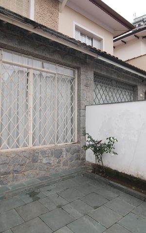 Casa à venda com 120m², 2 quartos e 1 vagaGaragem