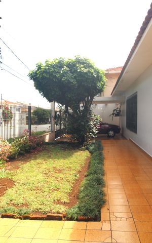 Casa à venda com 420m², 4 quartos e 4 vagasFrente da casa