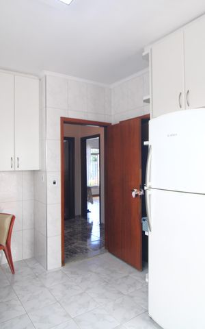 Casa à venda com 420m², 4 quartos e 4 vagasCozinha