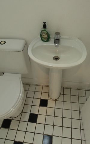 Apartamento para alugar com 130m², 2 quartos e 1 vagaLavabo