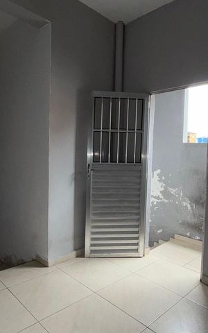 Casa para alugar com 45m², 1 quarto e sem vaga