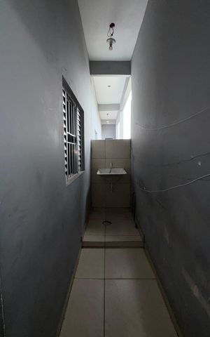 Casa para alugar com 45m², 1 quarto e sem vaga
