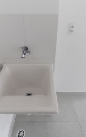Apartamento para alugar com 32m², 2 quartos e sem vaga Apartamento para alugar com 32m², 2 quartos e sem vagaÁrea de serviço