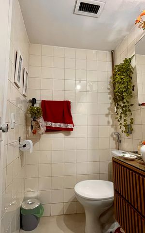 Apartamento à venda com 69m², 3 quartos e 1 vaga Apartamento à venda com 69m², 3 quartos e 1 vagaBanheiro 1