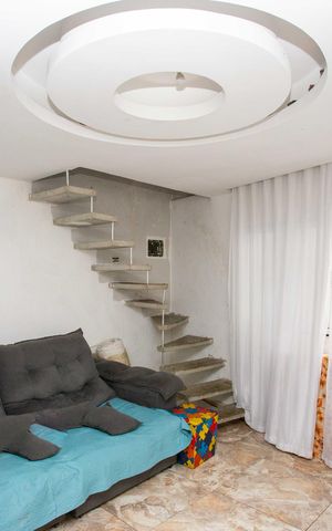 Casa à venda com 15m², 2 quartos e 3 vagasSala