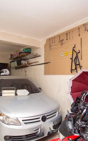 Casa à venda com 15m², 2 quartos e 3 vagasGaragem