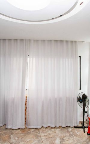 Casa à venda com 15m², 2 quartos e 3 vagasSala