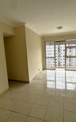 Apartamento para alugar com 74m², 3 quartos e 1 vagaSala