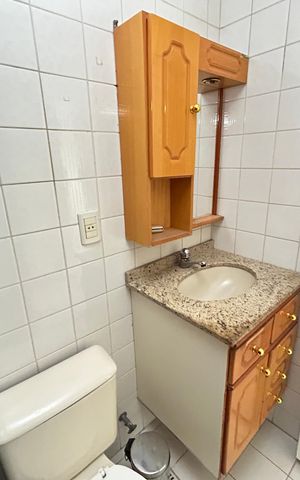 Apartamento para alugar com 74m², 3 quartos e 1 vagaBanheiro Social