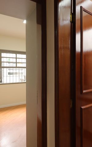 Casa para alugar com 238m², 3 quartos e 2 vagasCorredor interno