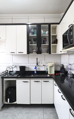 Apartamento à venda com 97m², 3 quartos e 2 vagas Apartamento à venda com 97m², 3 quartos e 2 vagasCozinha