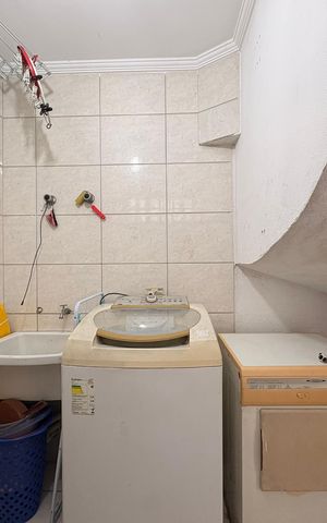 Apartamento à venda com 97m², 3 quartos e 2 vagas Apartamento à venda com 97m², 3 quartos e 2 vagasLavanderia