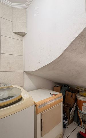 Apartamento à venda com 97m², 3 quartos e 2 vagas Apartamento à venda com 97m², 3 quartos e 2 vagasLavanderia