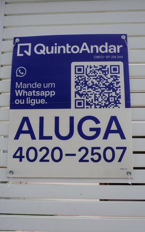 Casa para alugar com 150m², 2 quartos e 2 vagasFachada plaquinha CEQH-174