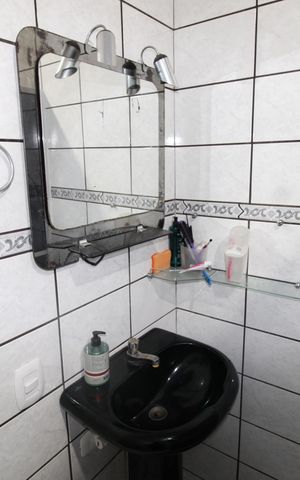 Casa para alugar com 50m², 2 quartos e 2 vagasBanheiro